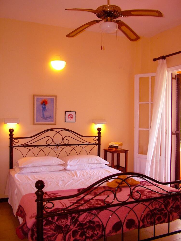 Voula Apartments