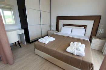 Paralia Luxury Apartments