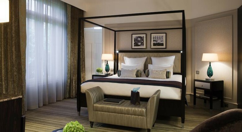 Hotel Marriott Opera Ambassador