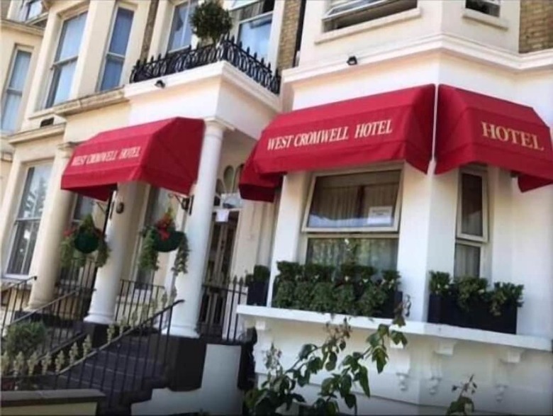 West Cromwell Hotel