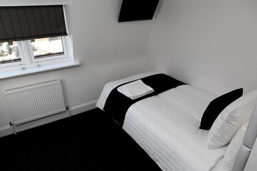 Hotel The Omega