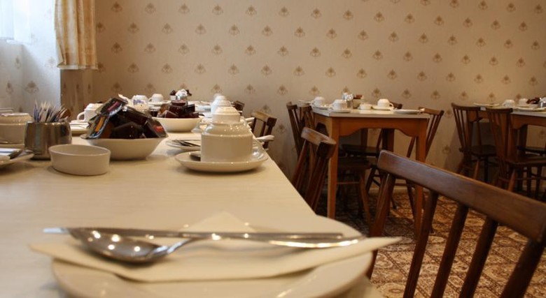Caswell Hotel