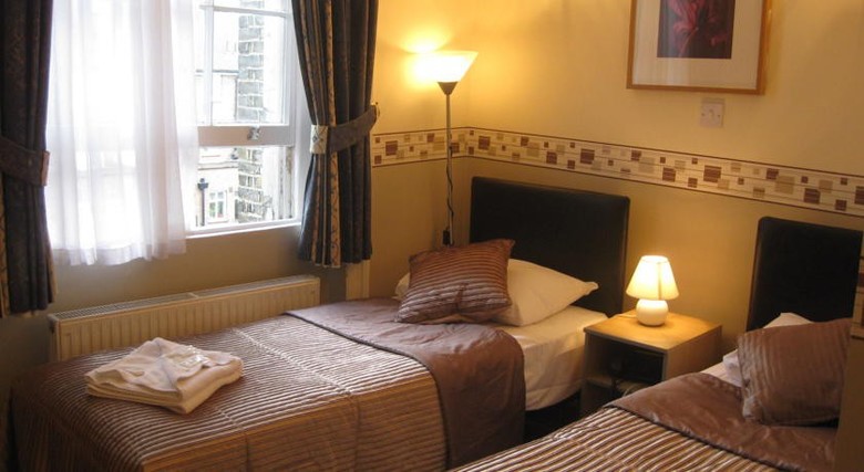 Glendale Hyde Park Hotel