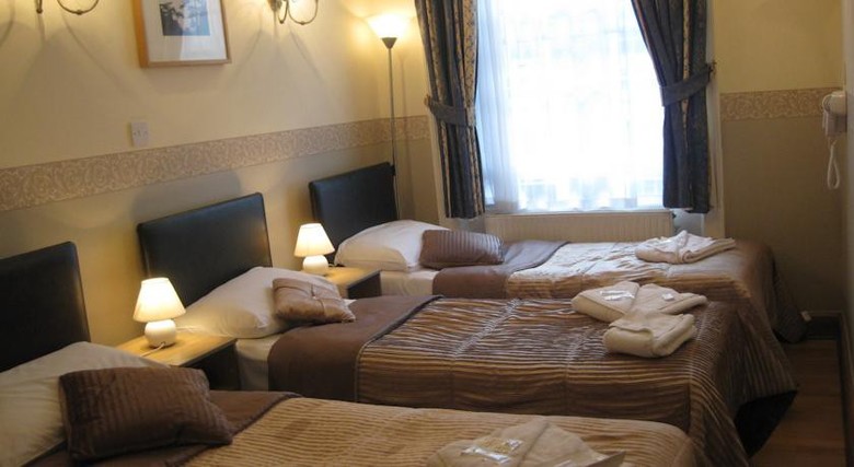 Glendale Hyde Park Hotel
