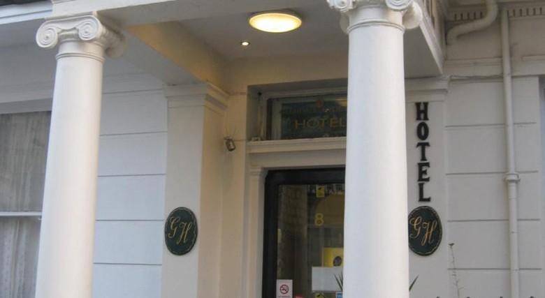 Glendale Hyde Park Hotel