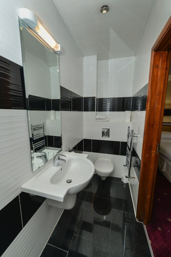 London Star Hotel
