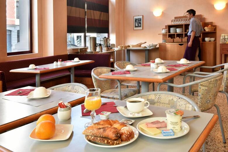 Hotel Moderne