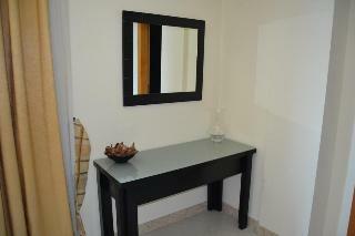 Pebbles Boutique Aparthotel