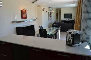 Pebbles Boutique Aparthotel