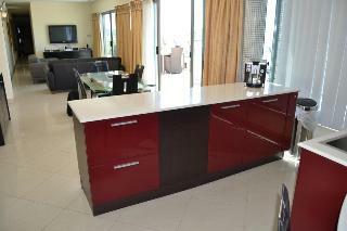 Pebbles Boutique Aparthotel