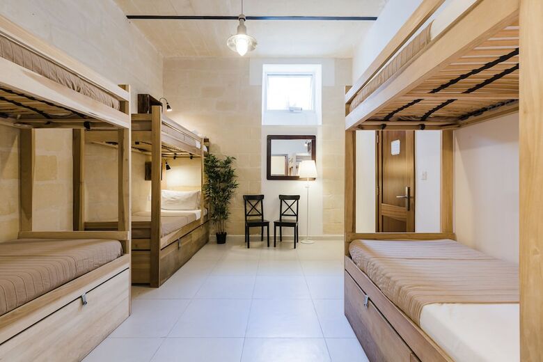 Two Pillows Boutique Hostel
