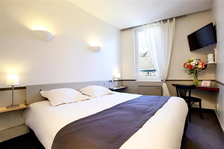 Hotel Kyriad N�mes Centre