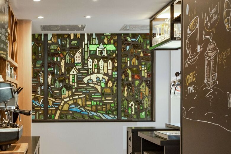 Timhotel Chartres Chatelet