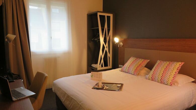 Timhotel Chartres Chatelet