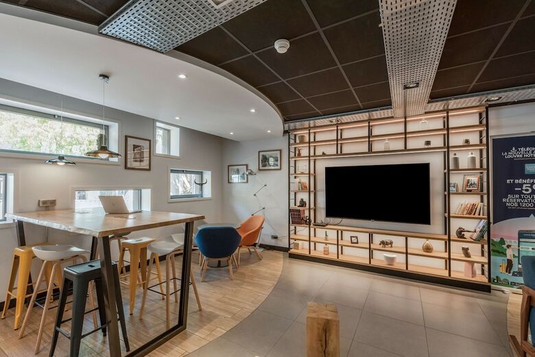 Timhotel Chartres Chatelet