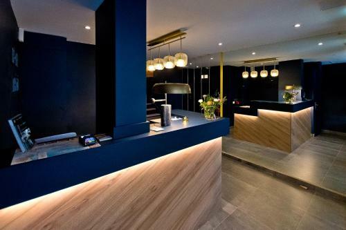 Hotel Athen�e