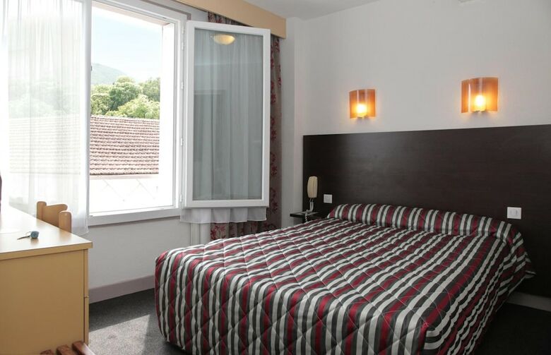 Hotel H�tel Sainte Suzanne