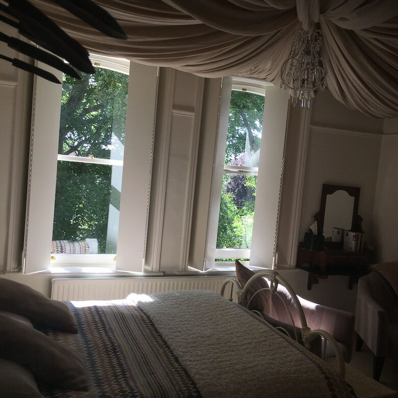 Hostal Cornerstones Guest House