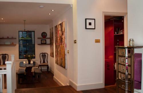 Veeve - Two Bedroom Apartment St Charles Square - Notting Hill