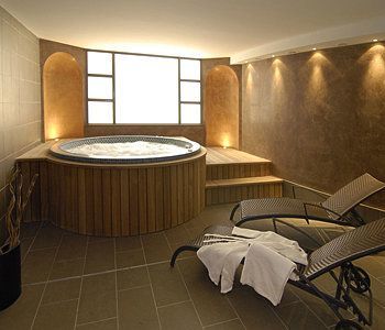 Hotel Le Pre Carre