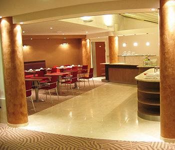 Hotel Le Pre Carre