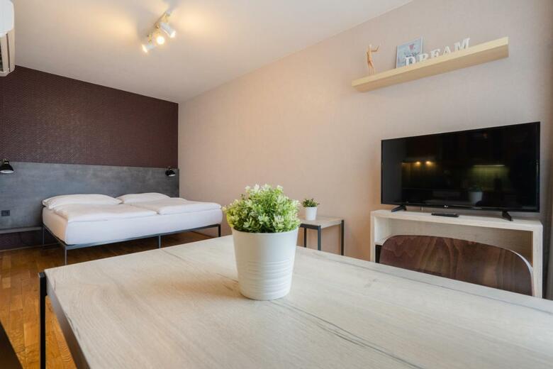 Ea Aparthotel Melantrich