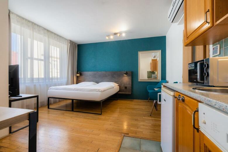 Ea Aparthotel Melantrich