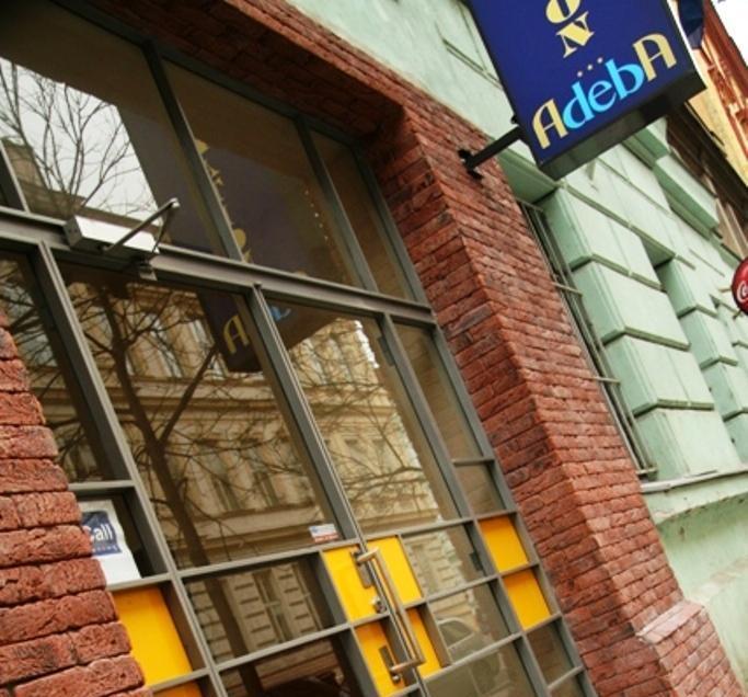Hotel Adeba