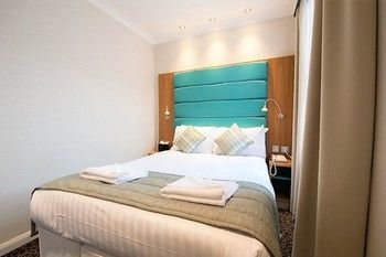 Astors Hotel