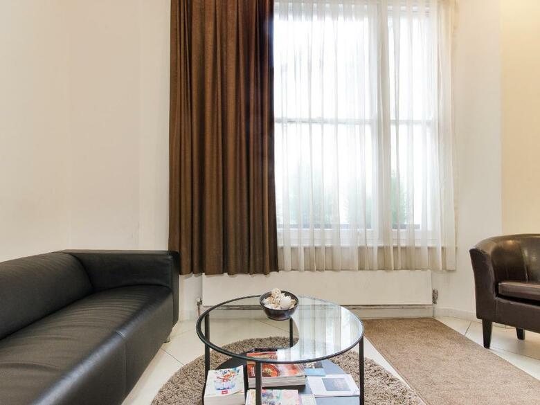 The Hyde Park Hotel
