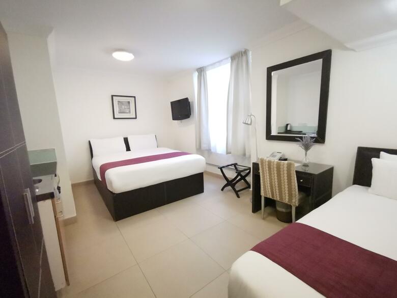 The Hyde Park Hotel