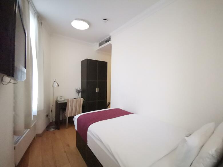 The Hyde Park Hotel