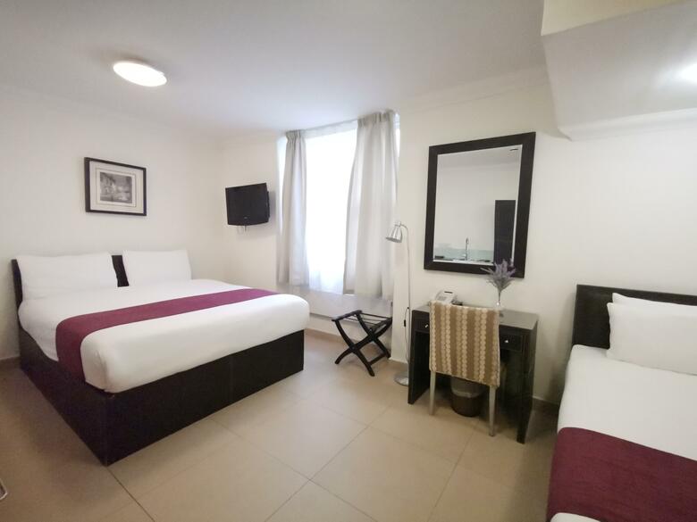 The Hyde Park Hotel