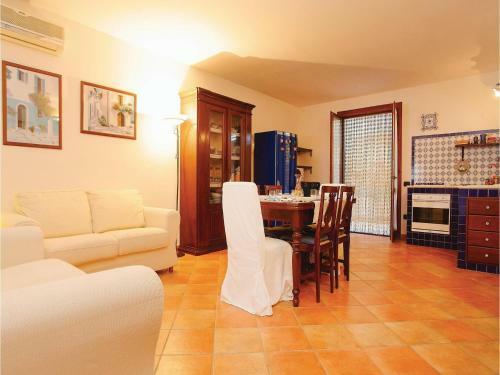 Three-bedroom Apartment Marinella D.selinunte 04