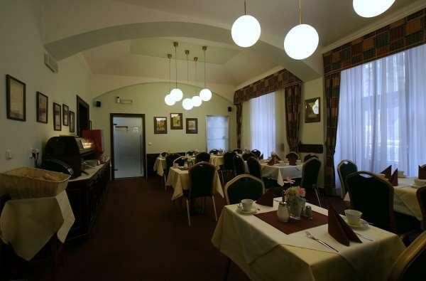Hotel Lunik