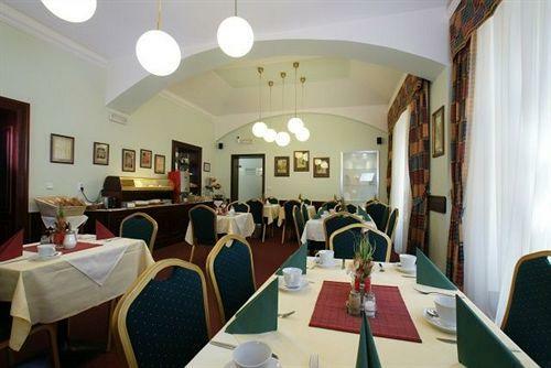 Hotel Lunik