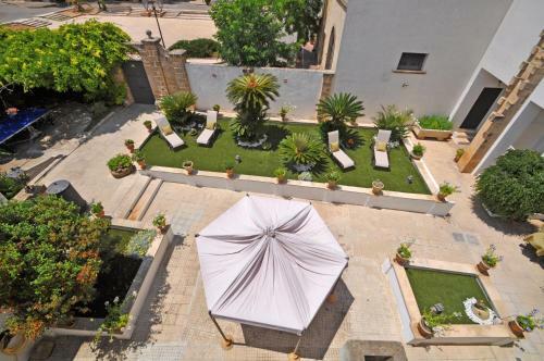 Palazzo De Donatis B&B