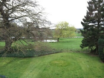 Croxton House Bed And Breakfast