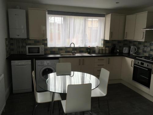 Water House Apartment