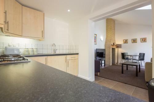 Water House Apartment