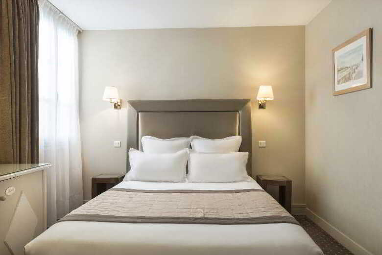Hotel Acacias �toile
