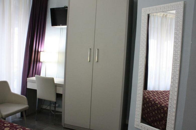 Hotel Excelsior Republique