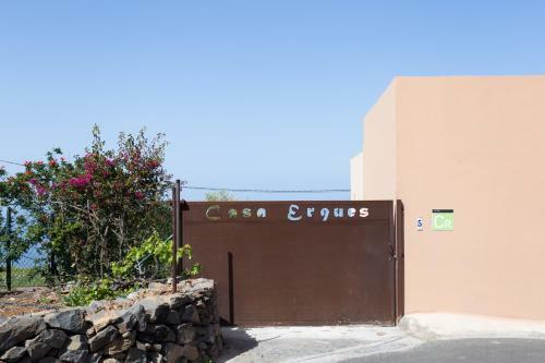 Casa Erques I Y II