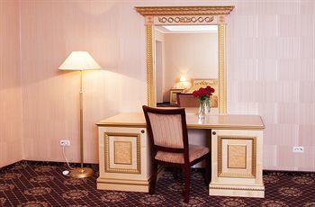 Sk Royal Kaluga Hotel