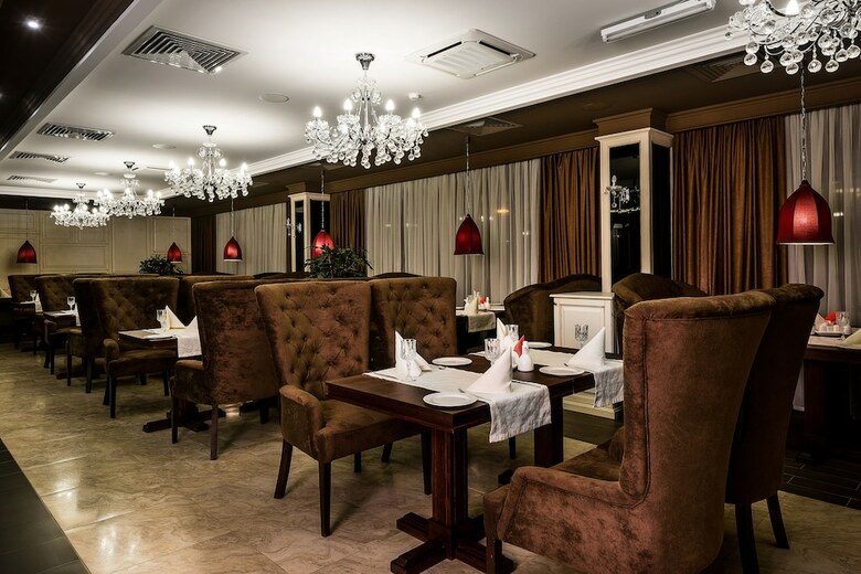 Carat Hotel