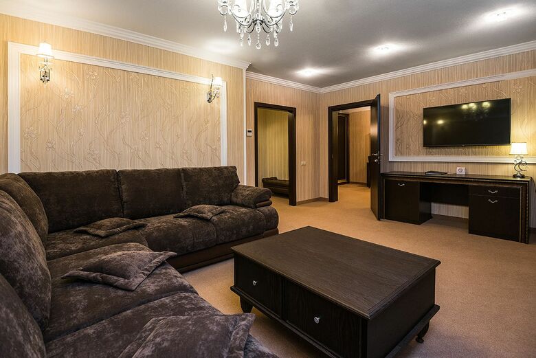 Carat Hotel