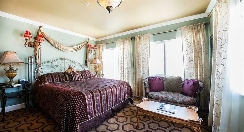 Nob Hill Hotel