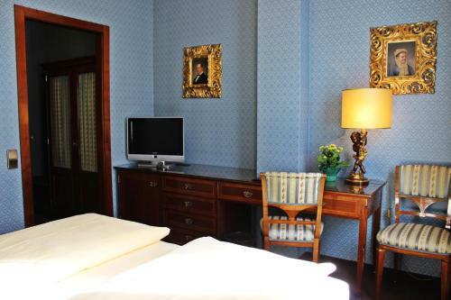 Palais Porcia Hotel
