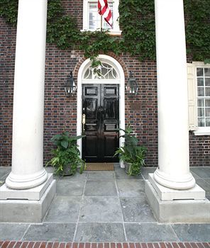 The Morris House Hotel