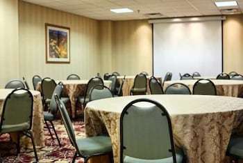 Hotel Regency Suites